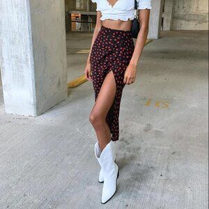 Princess Polly Mabel Skirt Black Floral Front Thigh Slit Women’s Size 2
